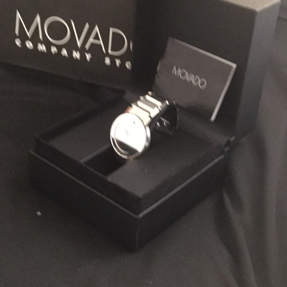 New/Other Movado 38mm Sapphire “Mirror” Dial - Picture 4 of 8